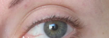 Ресницы "василькового" цвета с тушью Oriflame VeryMe blue