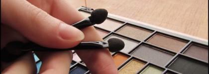 Моя новая игрушка - Eyeshadow palette by H&M на 32 цвета