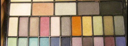 Моя новая игрушка - Eyeshadow palette by H&M на 32 цвета