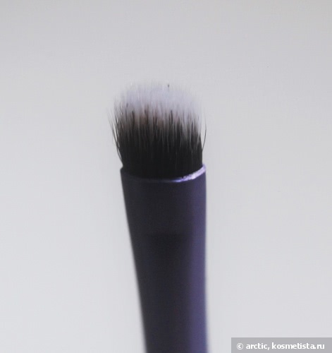 Кисть для макияжа real techniques by samantha chapman setting brush