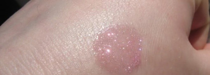 Россыпь звезд на губах с блеском Chanel Levres Scintillantes Glossimer # 104