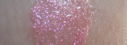 Россыпь звезд на губах с блеском Chanel Levres Scintillantes Glossimer # 104