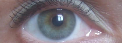 Битва титанов:  Volumeflash Scandaleyes Mascara (Rimmel London) vs. Wow! Mascara (Eva Mosaic)