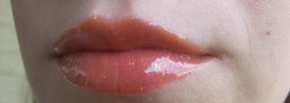 Не всё то золото,что блестит. Блеск для губ Guerlain Kiss Kiss Gloss 846 Coral Pearl