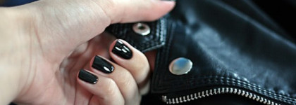 Лак Rimmel 800 - Black out