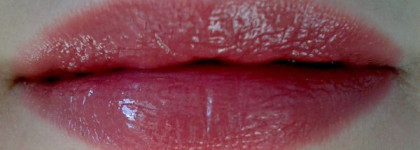 Новинка! Ультрасияющая прозрачная помада "Золотой соблазн" от Miss Pupa Ultra Brilliant Lipstik Golden Obsession # 602