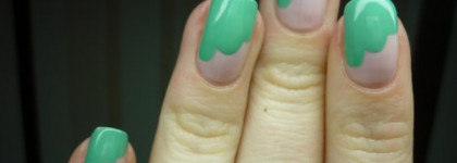 Молочный коктейль с мятой или дуэт Orly Ancient Jade 40746 и China Glaze Diva Bride 216