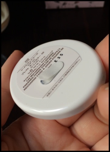 Les Merveilleuses Ladurée Fards à joues poudre pressed cheek color в оттенке 02 и powder case