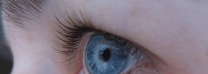 Dior с сюрпризом – Подкручивающая тушь для ресниц Dior Diorshow Iconic в оттенке 698 (коричневый цвет)