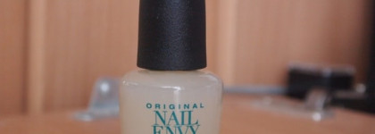 OPI  Nail Envy Nail Strengthener Универсальное укрепляющее средство для всех типов ногтей