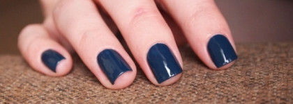 Chanel Le Vernis Nail Colour 553 Blue Rebel Лак для ногтей  - восстание синих