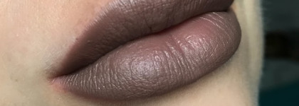 Коллаборционное детище L’Oréal и Balmain в оттенке Glamazone