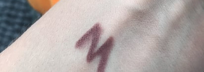 Если вы в поисках нюд карандаша для губ, то вам сюда. Pupa True Lips Lip Liner #004