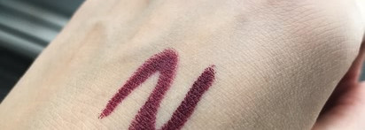 Две звезды, 2 светлых повести. Make up forever Matt 5 & Bobbi Brown Creamy matte lip color Crushed plum 3