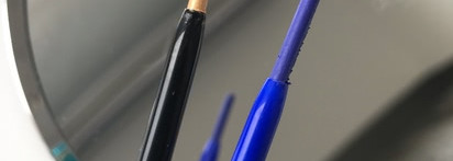 Летний сезон открыт с карандашами Essence. Дуэт Electric Vibes 02 & Longlasting eye pencil 30