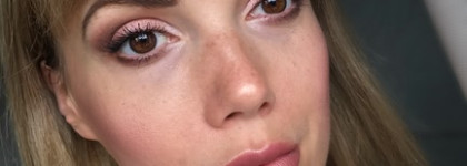 Те, что с птичками. Или палетка теней Essence In love with rose eyeshadow box 02