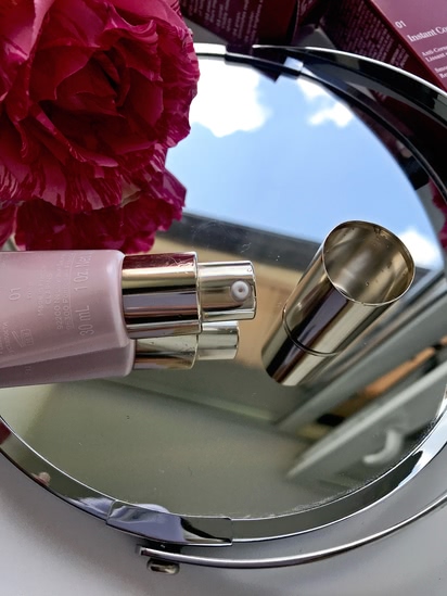 Хиты Clarins. Любимое проверенное средство И кое-что ещё. Clarins SOS Primer Rose 01 & Clarins Instant Concealer 01