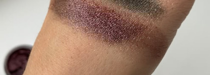 Ещё три продукта от Dose of colors. Primer& pigment в оттенках Envy и Maroon, Classic lipstick в оттенке Blush