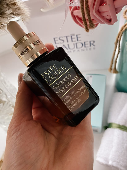 Обновлённая Любимая Универсальная Сыворотка Advanced Night Repair Synchronized Recovery Complex 2 Estée Lauder + текстуры продуктов линейки ANR