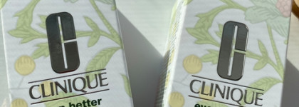 Подружится ли новая основа Even Better Clinical Serum Foundation SPF20 от Clinique с сухой кожей. Обзор 2 оттенков. Подробные фото