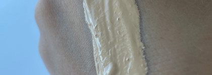 Самый неоднозначный тональный крем в моей косметичке Max Factor Miracle second skin Hybrid Foundation 02