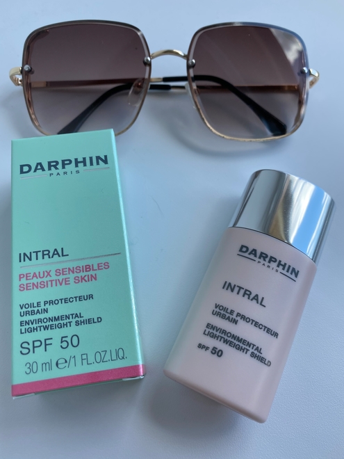 Средство от солнца 2в1 с защитной вуалью Intral SPF50 от Darphin