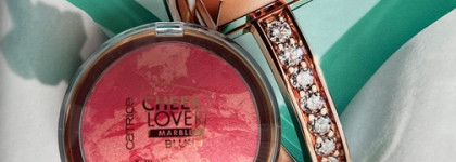 Бюджетные и очень яркие. Румяна Catrice Cheek Lover marbled blush 010