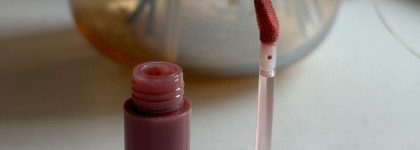 Все побежали и я туда же! Glasting color gloss Rom&Nd 05