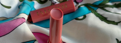 Неожиданно приятное помадное пополнение косметички. La La laque Vivienne Sabo 04