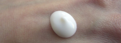 Лосьон для тела L'occitane Lait Corporel Body Lotion"Essential 3 Oils- 3 Huiles Essentielles"