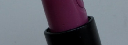 Essence Longlasting Lipstick #09 Wear Berries