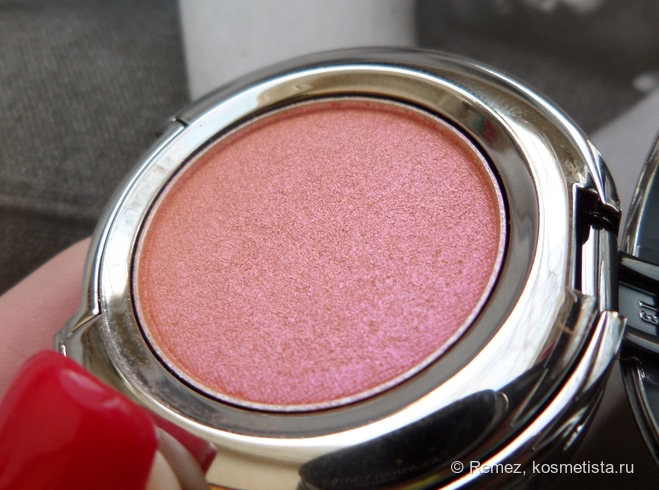 Urban Decay Eyeshadow оттенок Fireball