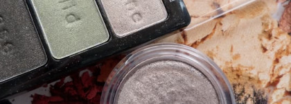 Clarins Ombre Iridescente оттенок 04 Silver Ivory