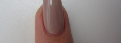 Bare Necessities от Rimmel