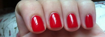 O.p.i Color So Hot It Berns