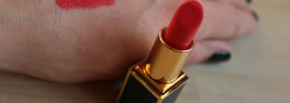 Две малютки из коллекции Lips and Boys, Tom Ford: Lip color Rouge a levres #33 Adriano, #30 Francesco