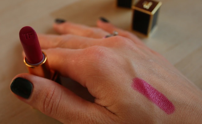 Две малютки из коллекции Lips and Boys, Tom Ford: Lip color Rouge a levres #33 Adriano, #30 Francesco