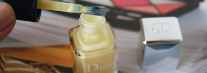Летний желтый Dior Vernis Couture Colour Gel Shine And Long Wear Nail Lacquer #319 Sunwashed