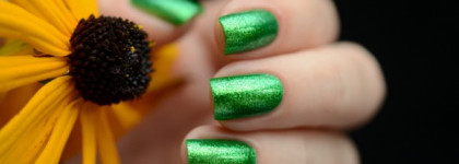 China Glaze - Running In Circles