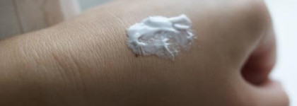 Лосьоны для тела "Berry Refresh Firming Body Lotion" и "Berry Refresh Moisturizing Body Lotion" от Lumene