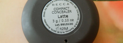 Becca Cosmetics Dual Coverage Compact Concealer №Latte - Компактный консилер в оттенке Latte