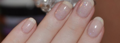 Мой балет с лаками Le vernis nail color Chanel 167 "Ballerina" и INM Nortern Lights Hologram Top Coat "Silver"