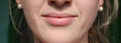 TonyMoly Petite Bunny Lip Gloss Bar Lipstick №8 и №5 и Tonymoly Tony Tint пигмент для губ и щек №2 Red Apple