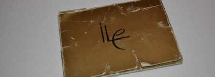 Сравнение Матирующих салфеток Shiseido и Иль де Боте