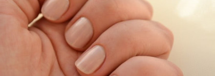 Нежная вуаль от Sally Hansen