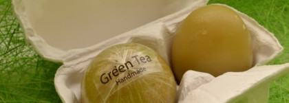 Holika Holika Green Tea  Egg Soap