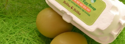 Holika Holika Green Tea  Egg Soap