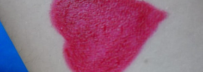 Красный лишним не бывает или Стойкая помада от Avon в оттенке Ravishing red