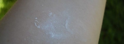 Матирующая парочка - Essence Fix&Matte translucent loose powder и Avon Colortrend oil control translucent powder