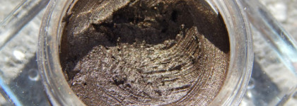 Подводка для глаз E.l.f. Studio Cream Eyeliner в оттенке Metallic olive